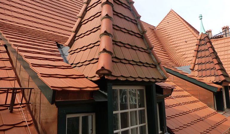 Dacheindeckung mit Creaton Biberschwänzen