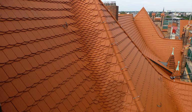 Dacheindeckung mit Creaton Biberschwänzen