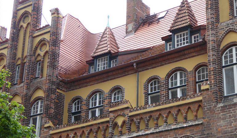 Dacheindeckung mit Creaton Biberschwänzen